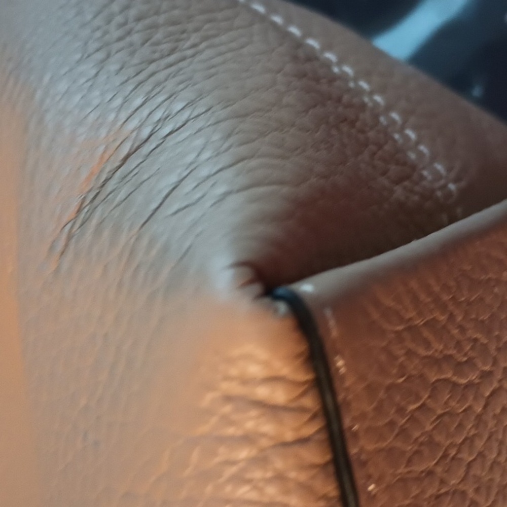 Coach Andy Shoulder Bag EUC - Picture 8 of 10